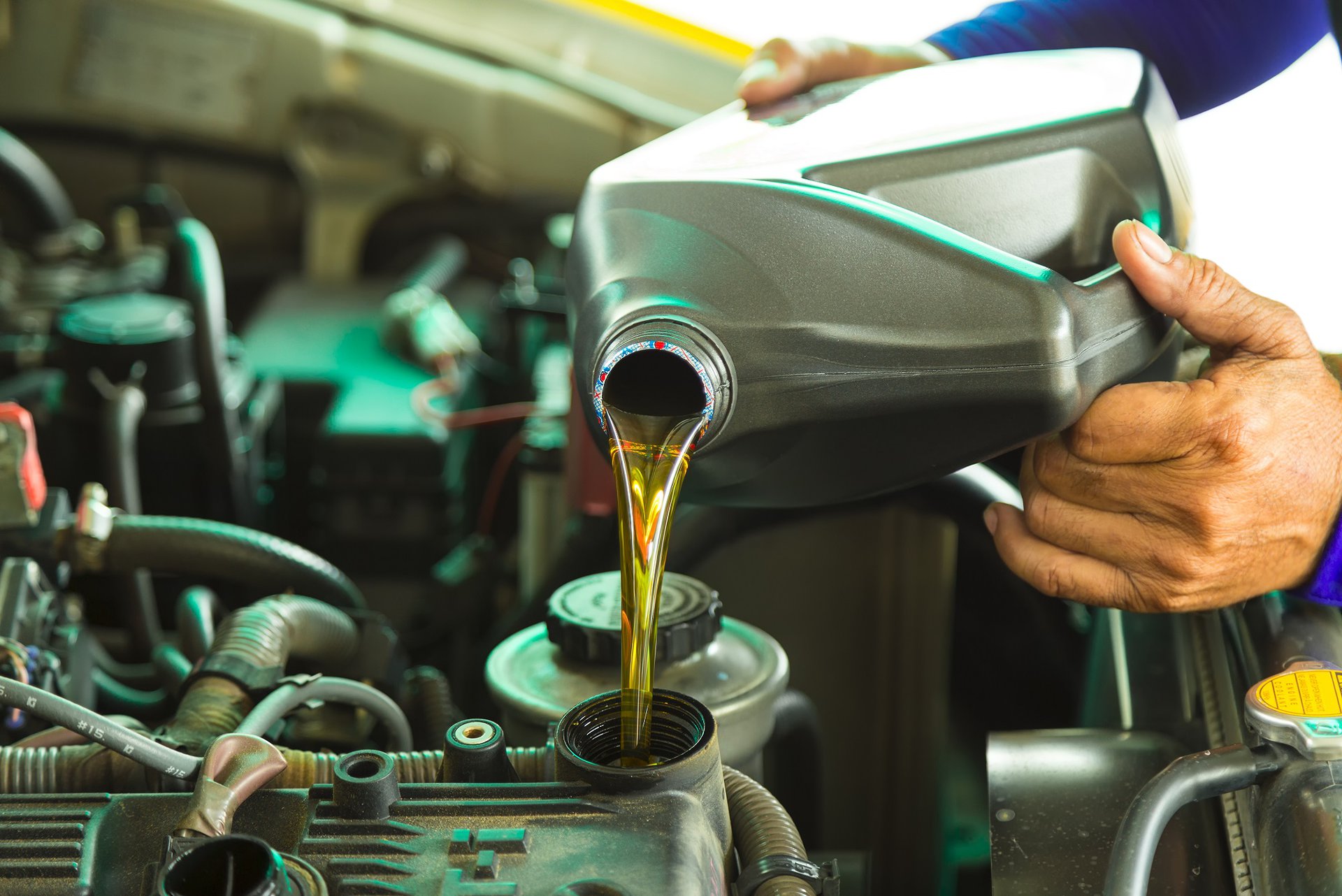 Motorový olej syntetický Výmena motorového oleja